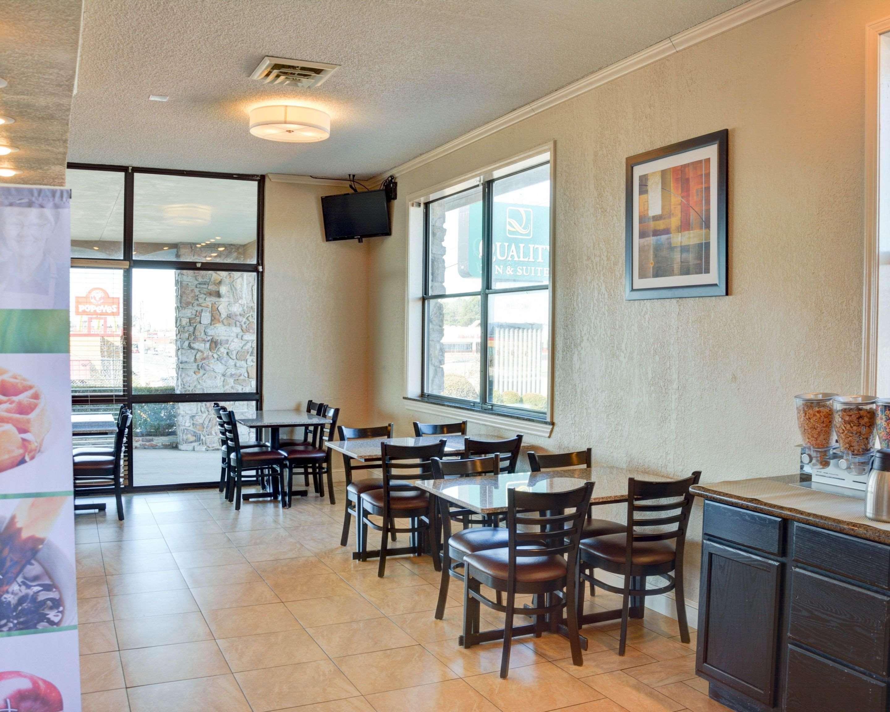 Quality Inn & Suites Hot Springs-Lake Hamilton Екстериор снимка
