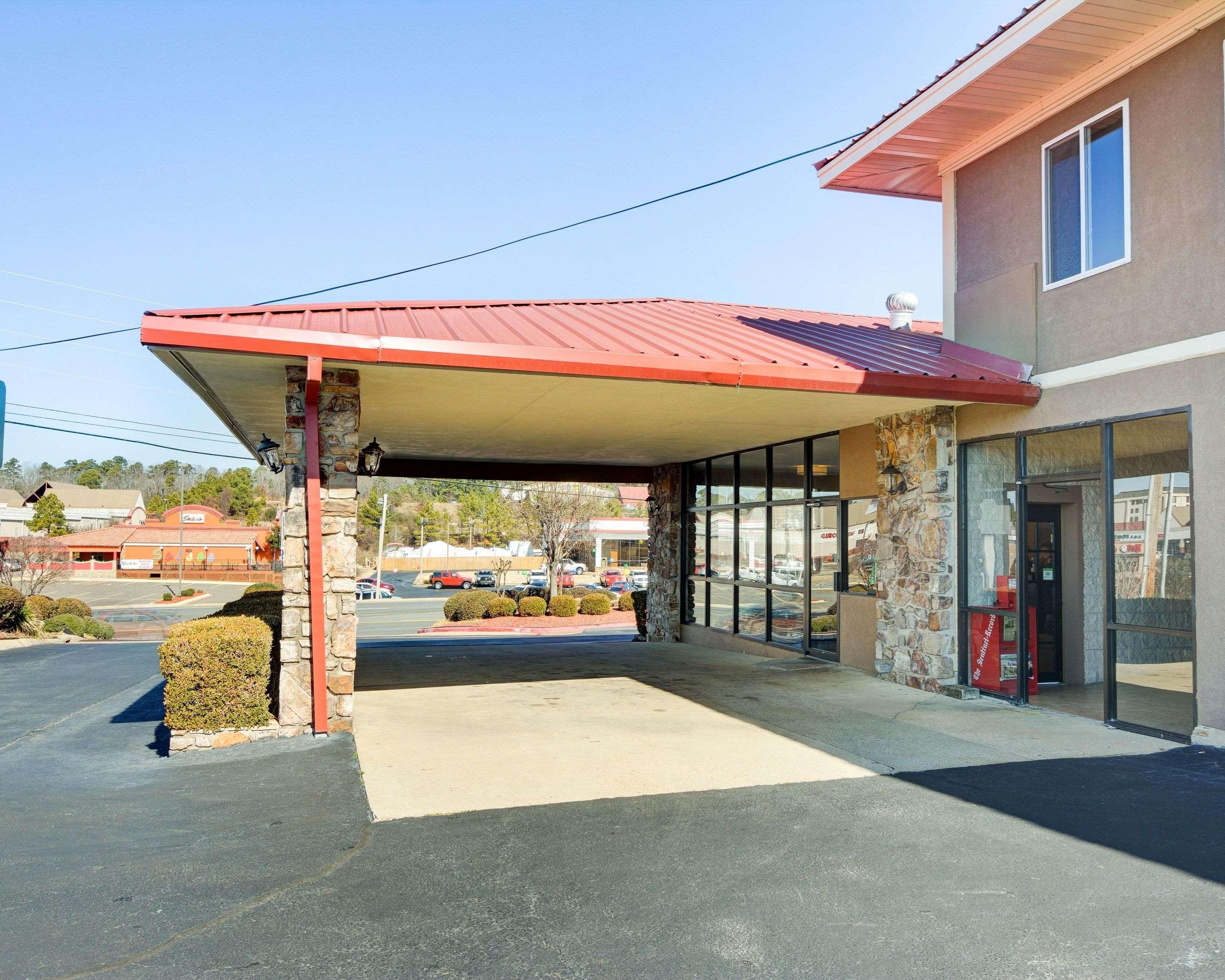 Quality Inn & Suites Hot Springs-Lake Hamilton Екстериор снимка