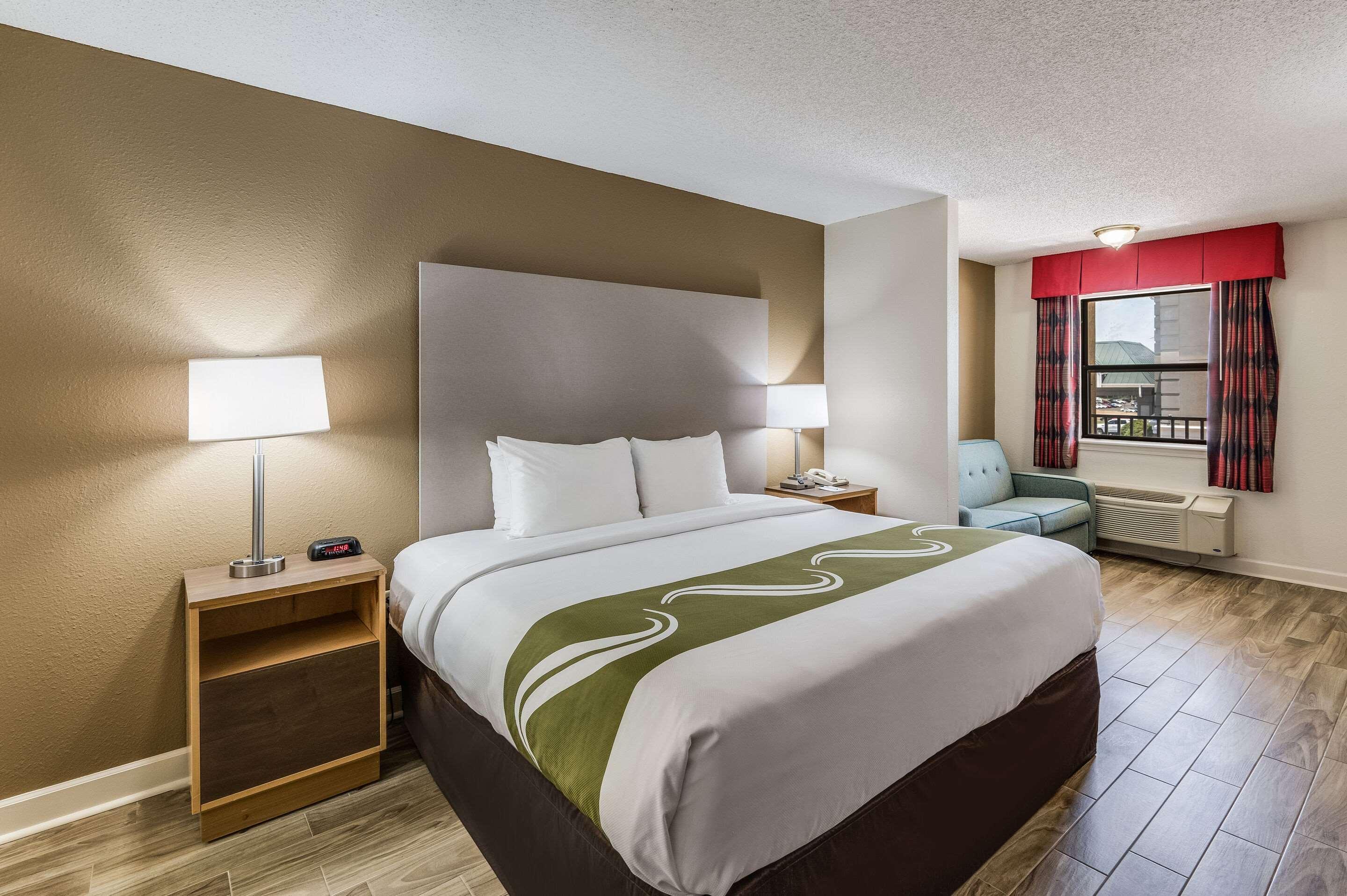 Quality Inn & Suites Hot Springs-Lake Hamilton Екстериор снимка