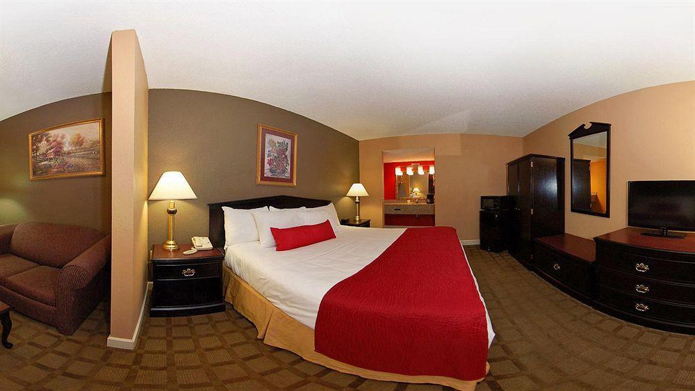 Quality Inn & Suites Hot Springs-Lake Hamilton Екстериор снимка